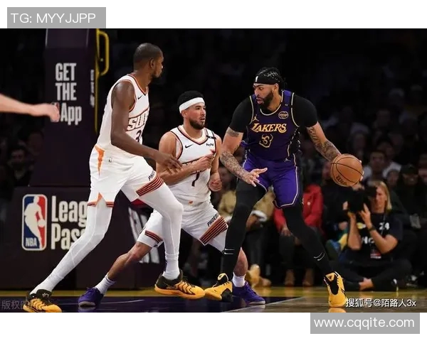 2021年NBA季后赛太阳队与湖人队激战回顾与精彩瞬间分析